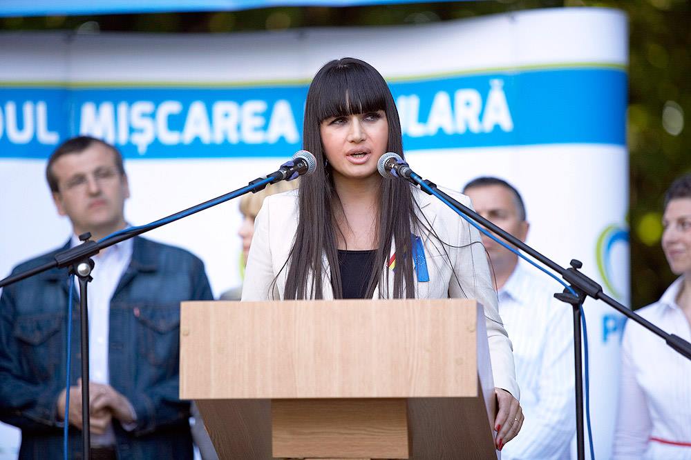 Război în PMP! Elena Băsescu îl amenință cu Tribunalul pe colegul de partid Mihail Neamțu / De la ce a pornit scandalul