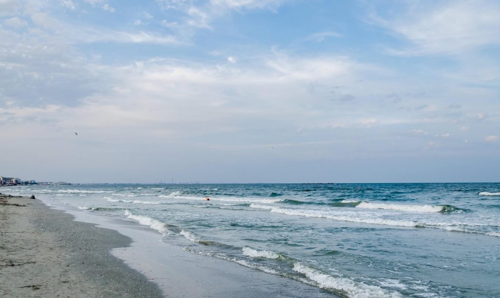 O femeie a murit după ce i s-a făcut rău pe plaja din Mamaia Nord