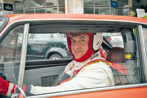 Călin Popescu TĂRICEANU, victima unui accident rutier, în București. Au fost implicate trei autovehicule