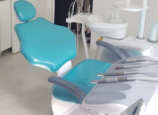 O proteză dentară i-a fost FATALĂ unui italian. Ce au descoperit medicii la autopsie