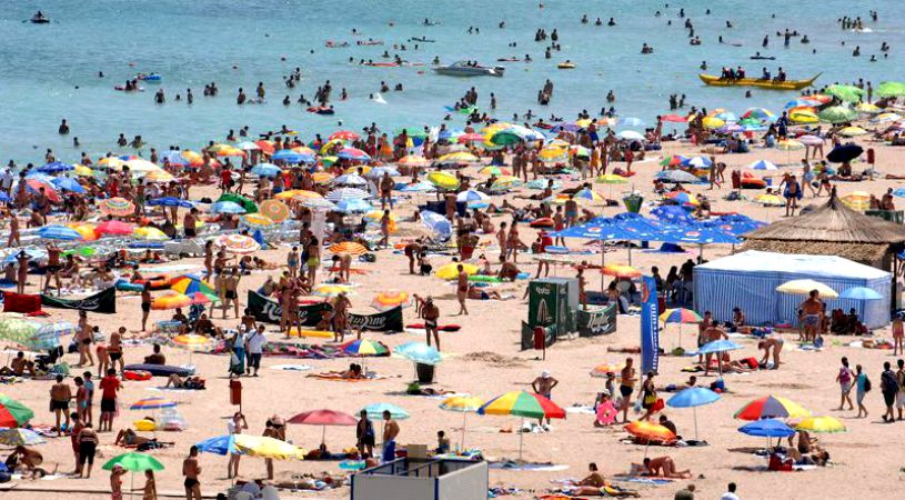 Începe cel mai aglomerat weekend la mare. Aproximativ 150.000 de oameni vor fi pe litoralul românesc