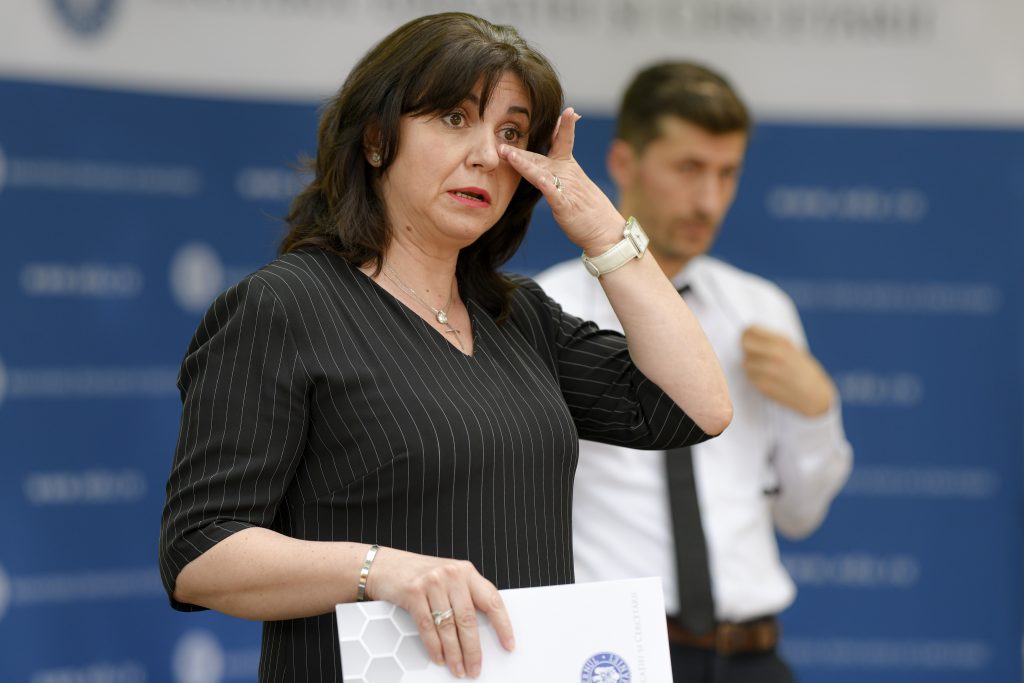 Fost ministru al Educației, GAFĂ în plenul Parlamentului: „Aceste legi este despre viitor”. Ce a făcut după