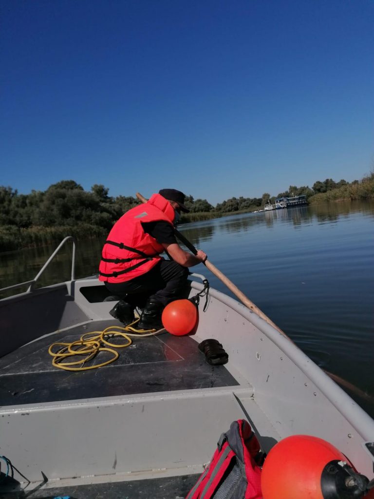 Tânărul de 21 de ani din Vaslui, care era dispărut de două zile, a fost găsit înecat / Salvatorii caută încă o persoană care a intrat cu el în mare