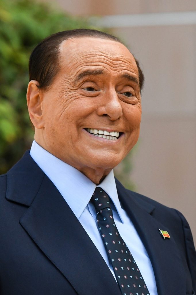 Fostul premier italian Silvio Berlusconi, în vârstă de 84 de ani, a ajuns din nou în spital. Procesul de corupție în care e implicat a început