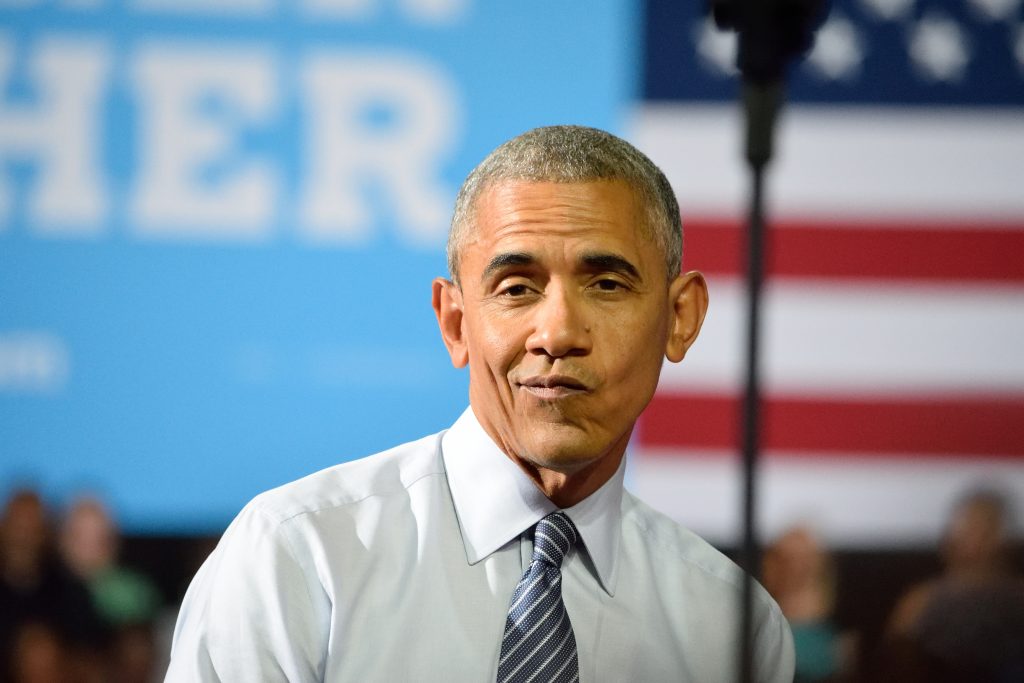 „Fumează crack și face sex cu tipi”. Tucker Carlson reînvie mărturia unui actor de comedie că ar fi făcut sex cu Barack Obama.