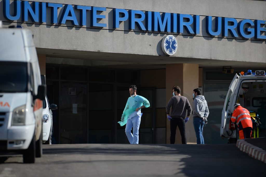 Un medic de la Spitalul Universitar din București s-a sinucis. Bărbatul avea 32 de ani și a fost găsit mort în locuința sa