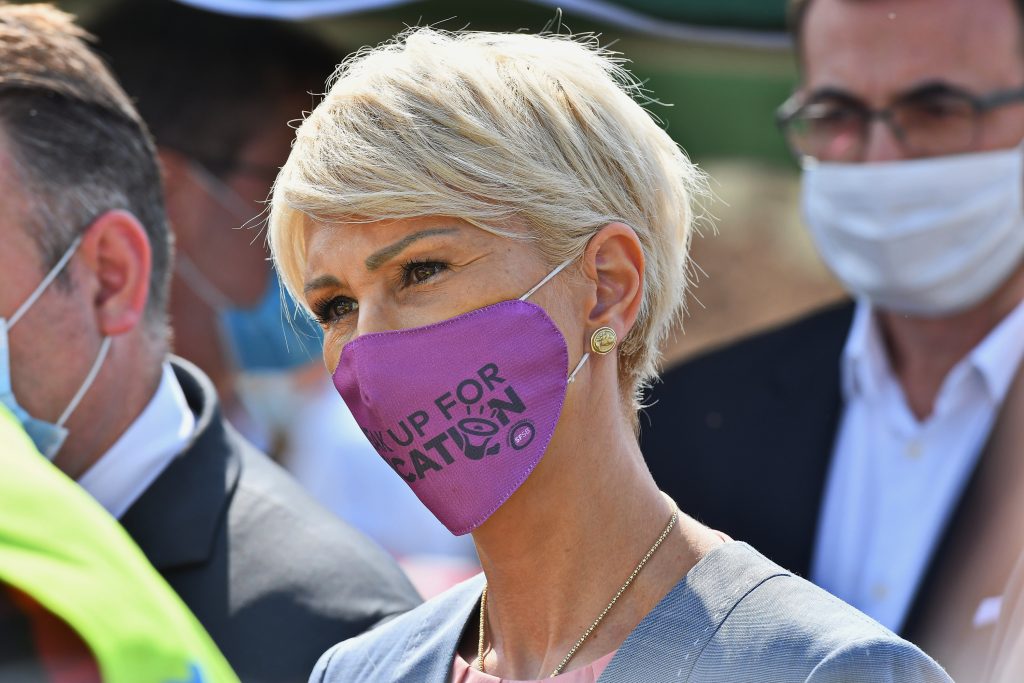 Raluca Turcan, despre principala sursă de infectare cu Covid-19 în România: „N-am mai permis… Poliția își face datoria”