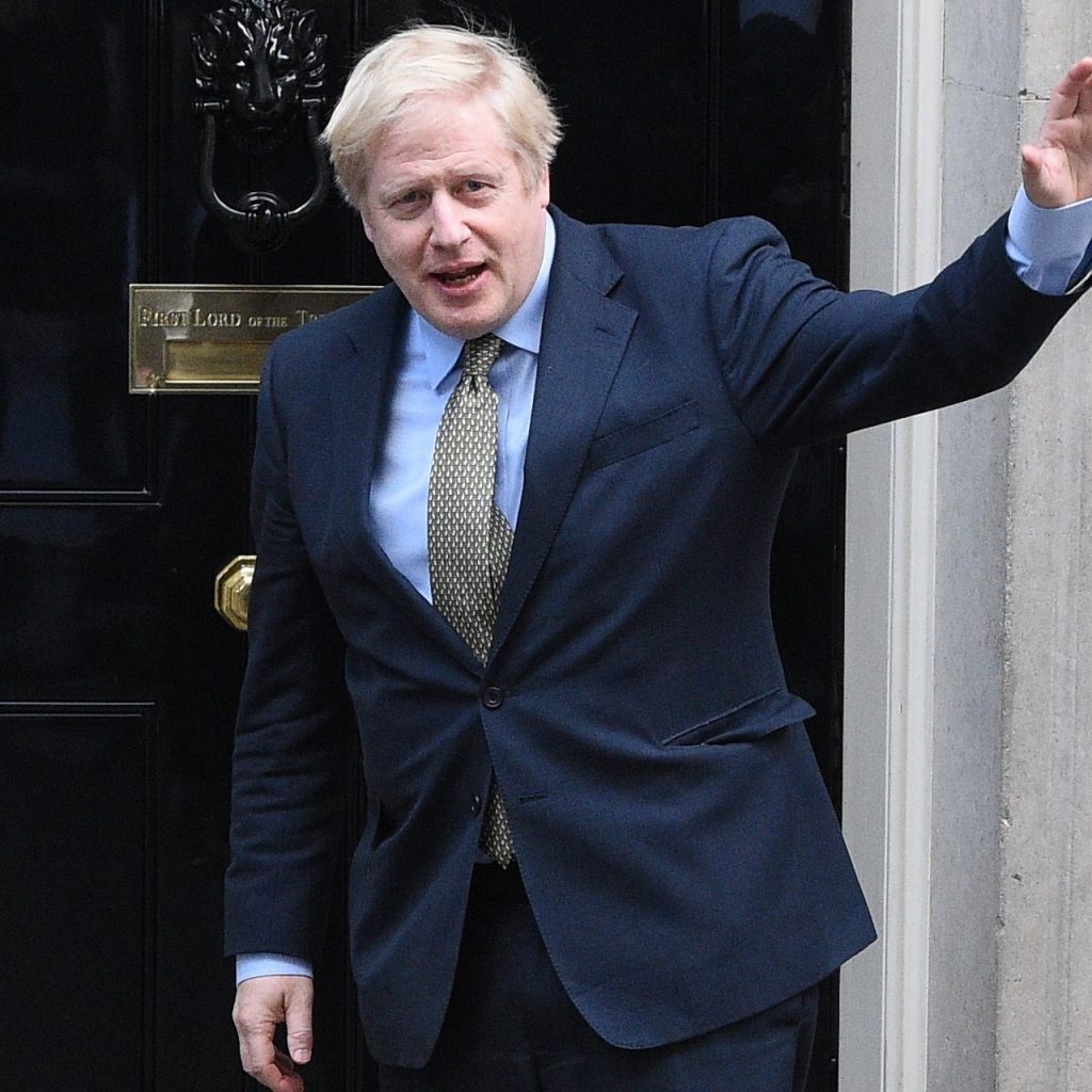 Școlile din Marea Britanie râmân închise. Premierul Boris Johnson: „O redeschidere e posibilă din 8 martie, în funcție de vaccinare”