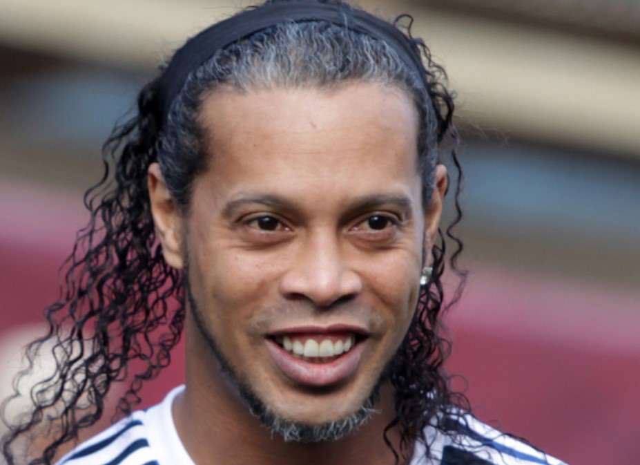 Brazilianul Ronaldinho, infectat cu Covid-19. Fostul mare fotbalist este asimptomatic