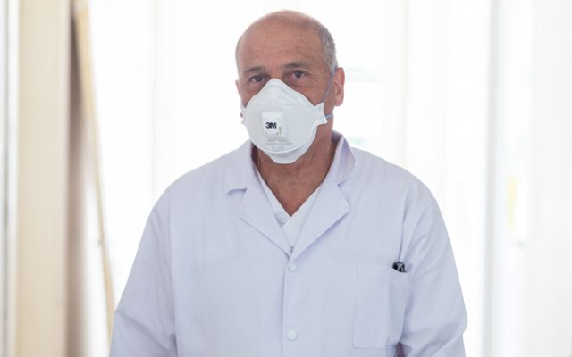 Revin restricțiile în România? Medicul Virgil Musta a lansat avertismentul: „Probabil când se va constata că apare tulpina și că se va transmite comunitar…”