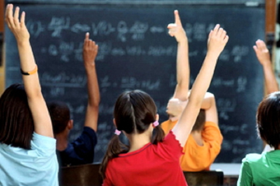 Situațiile în care se poate continua cu școala online. Ministrul Educației a făcut anunțul