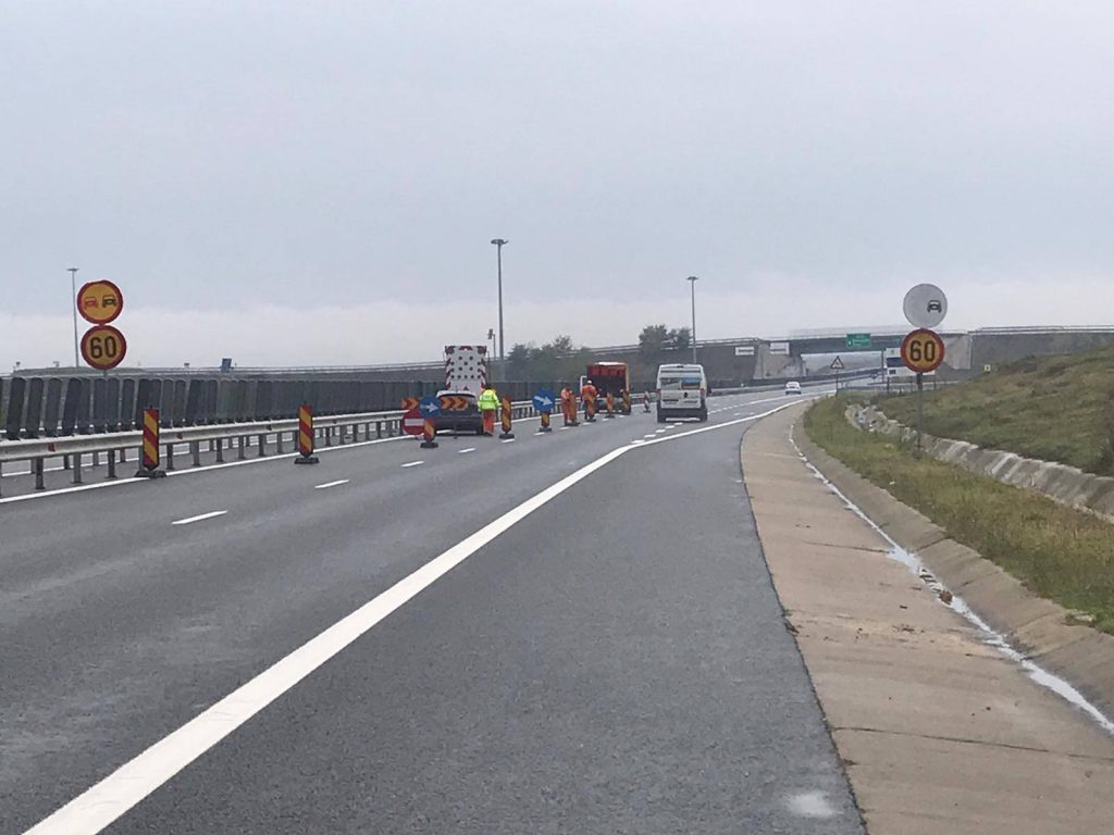 Autostrăzile din sudul țării, inclusiv DN1, vor fi ”digitalizate” în următorii doi ani. CNAIR a lansat o licitație pentru achiziționarea a zeci de camere de supraveghere, radare și senzori de polei