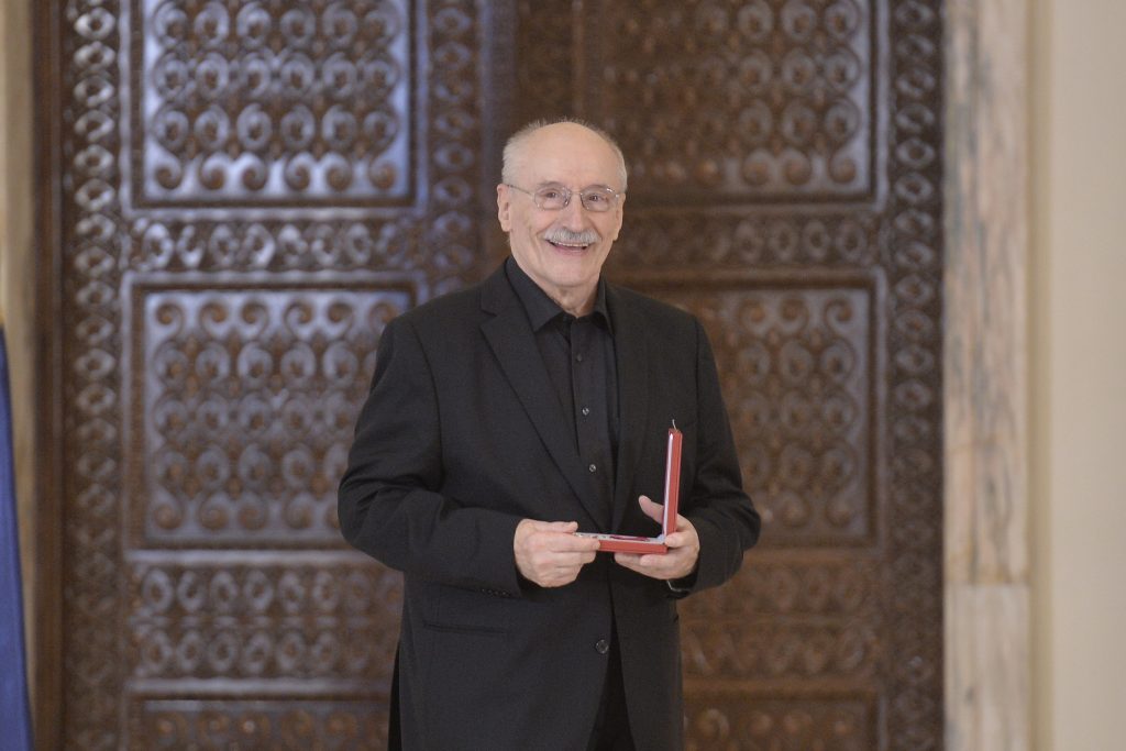VICTOR REBENGIUC împlinește azi 90 de ani. Marele actor încă poate fi văzut pe scenă