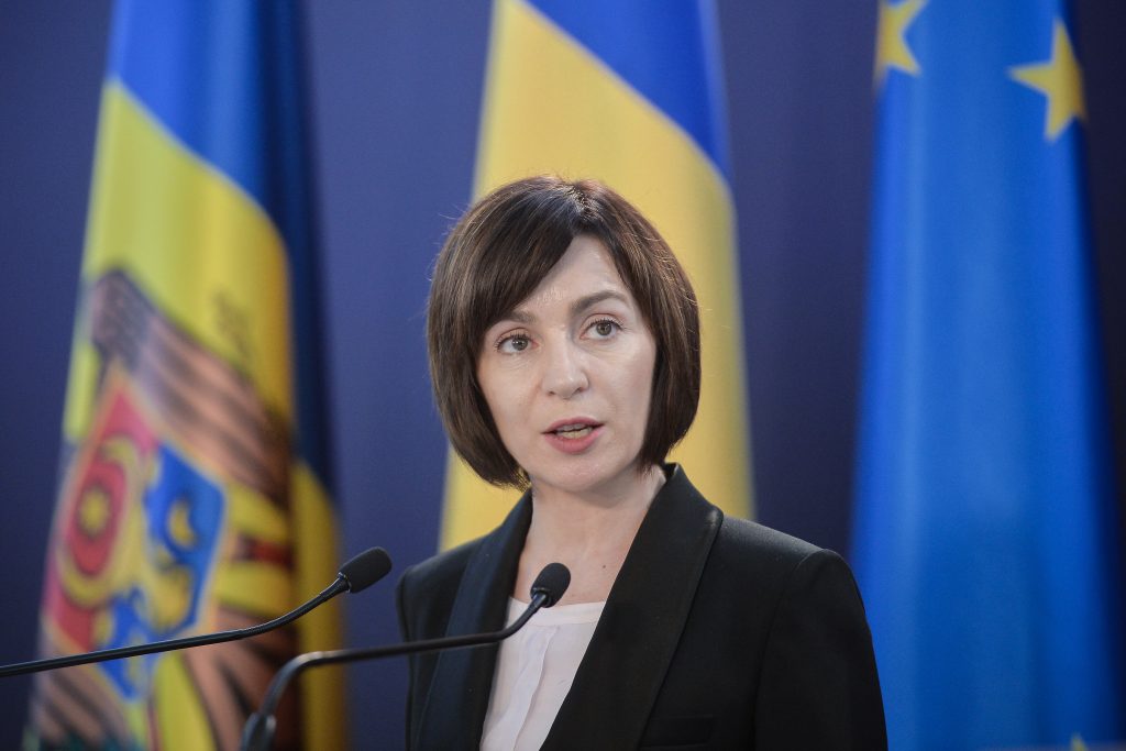 Maia Sandu i-a retras lui Vlad Plahotniuc „Ordinul Republicii”, acordat în 2014