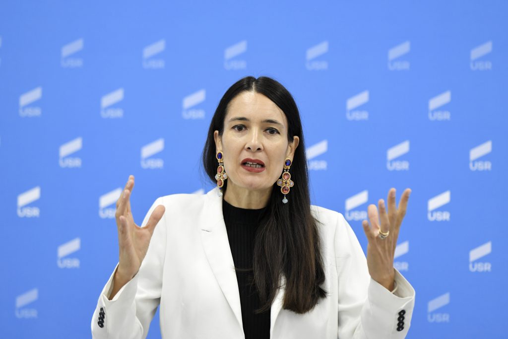 Clotilde Armand: „Cât timp sunt primar, cetățenii să își plătească gunoiul și deszăpezirea”