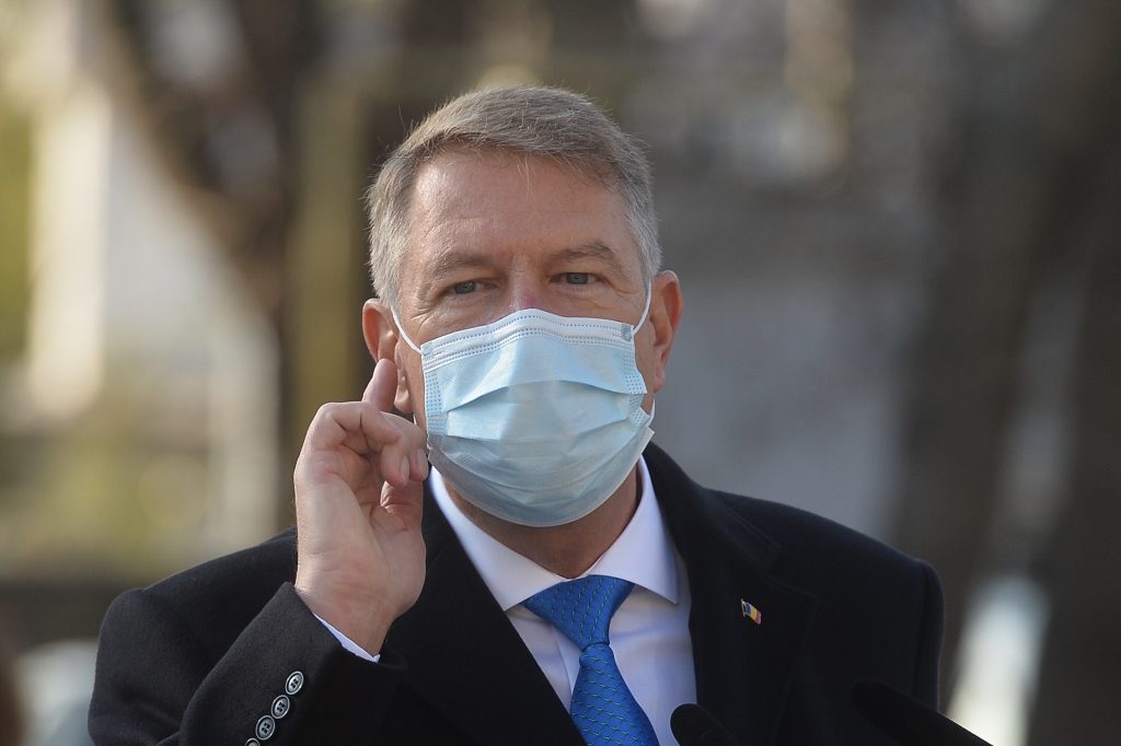 Klaus Iohannis: Campania de vaccinare împotriva COVID-19 va fi una de succes. Vaccinurile sunt sigure și eficiente | VIDEO