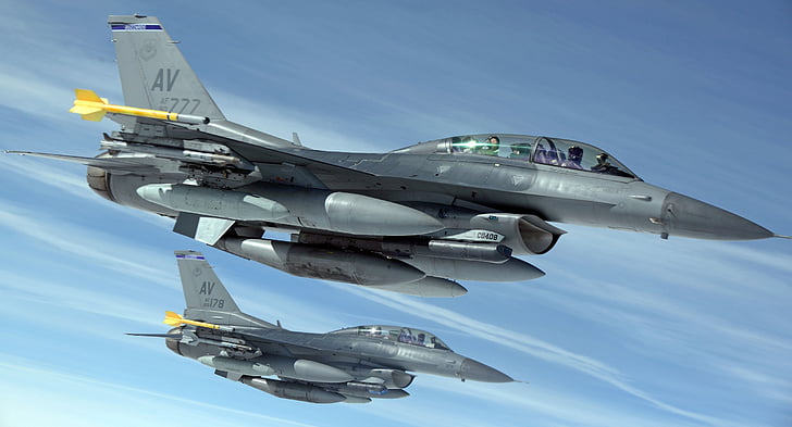 Alertă în Galați. Radarele MApN au detectat o posibilă țintă aeriană pătrunsă în spațiul aerian. Două avioane F-16, ridicate de urgență