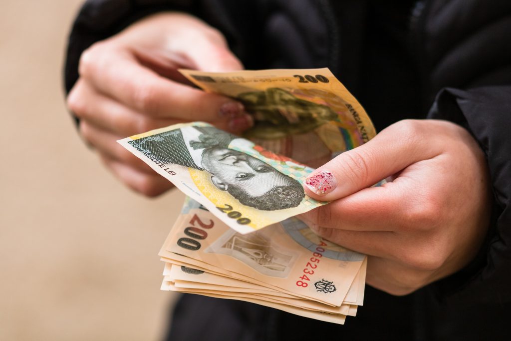 USR, cea mai mare amendă dată unui partid parlamentar! Control AEP de amploare: AUR, cea mai mare sumă confiscată