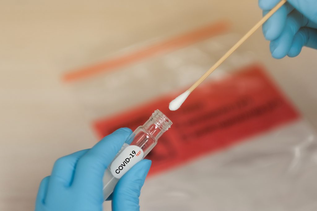Bilanț Covid în România, 04 august 2021. Un nou record de cazuri de infectare, în România