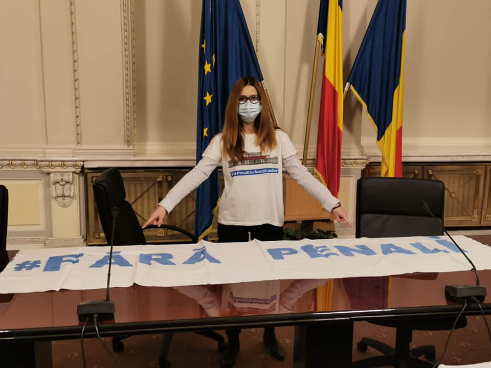 O senatoare USR cere demisia conducerii: „Scor dezastruos. Domnilor Barna, Năsui, Ghinea, Voiculescu, aroganța și nepotismul ne-au adus aici”