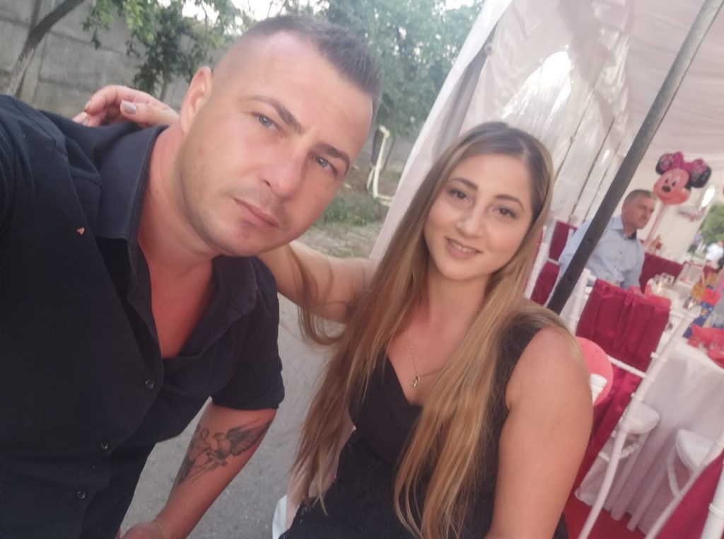 Strigătul de ajutor al unui tată după ce soția sa a murit în spital, la câteva ore după naștere. Bărbatul cere ajutorul Ministerului Sănătății pentru ca bebelușul, aflat în stare gravă, să fie transferat la București (EXCLUSIV)