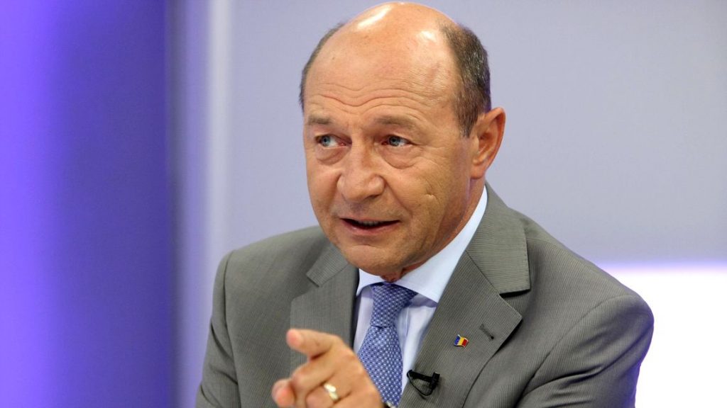 Traian Băsescu devoalează o lovitură de stat parlamentară orchestrată de Igor Dodon la Chișinău: ”Nici lui Putin nu-i plac vânzătorii de țară!”