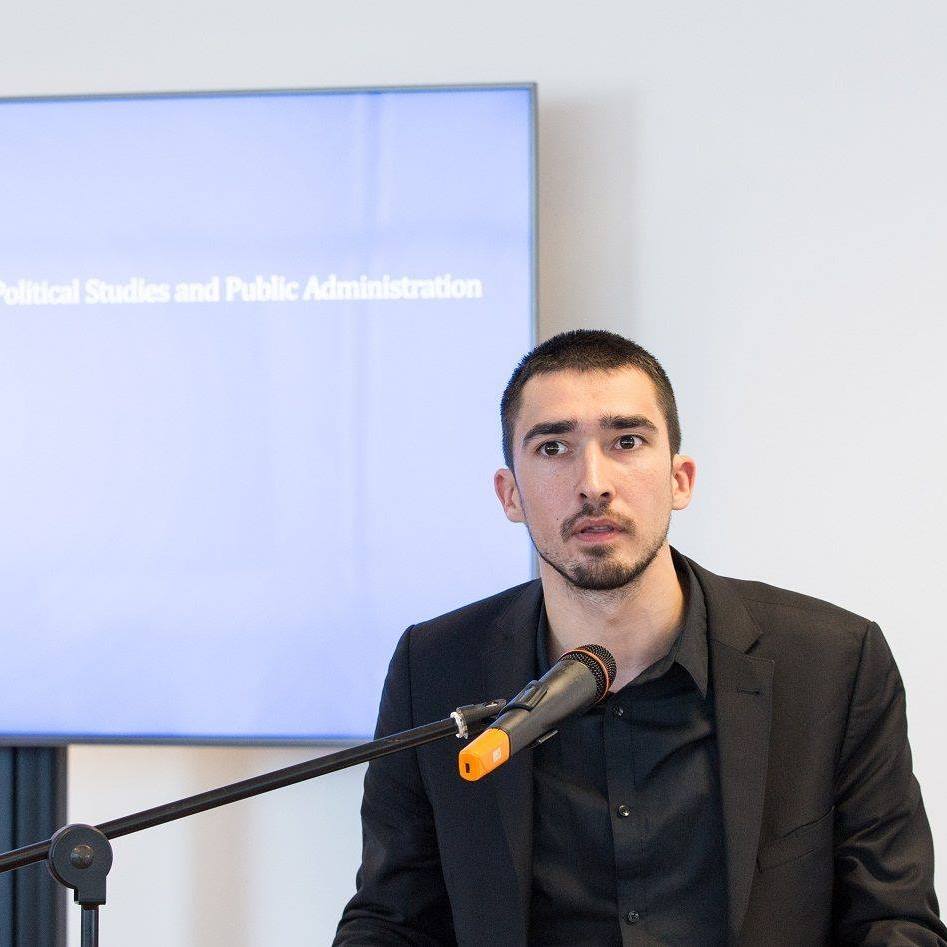 Interviu cu Alexandru Volacu, directorul Bucharest Center for Political Theory. De ce (nu) au oamenii datoria de a vota (EXCLUSIV) 