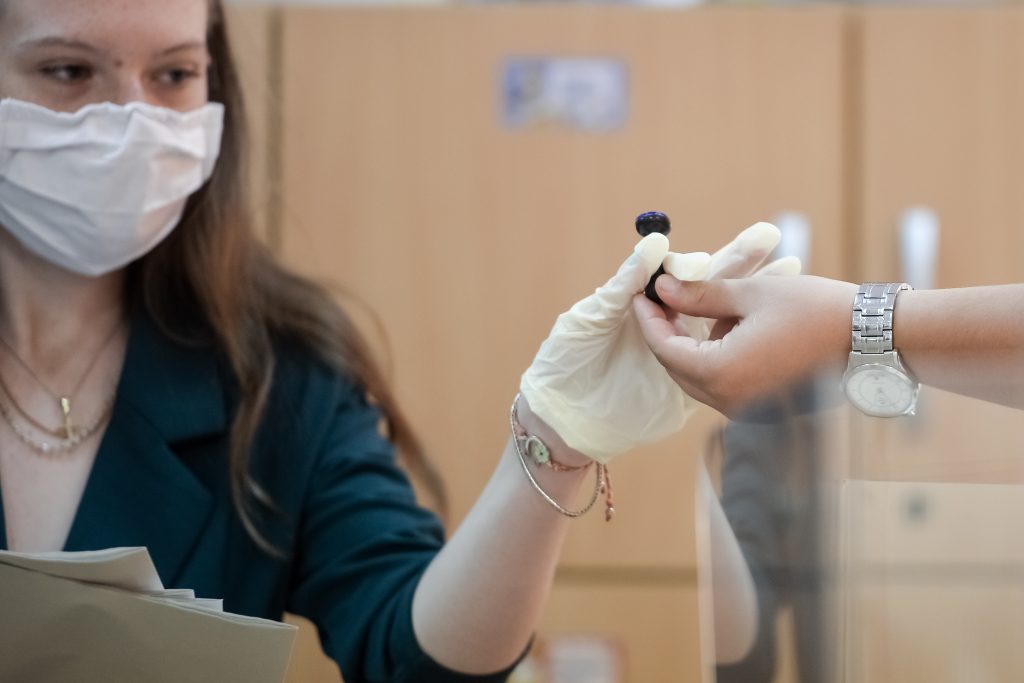 ALEGERI PARLAMENTARE 2020. Prezență de 7,68% la ora 11:00 / Au votat aproape 1,4 milioane de români / Urban: 792.862 votanți / Rural: 605.700 votanți (LIVE TEXT)