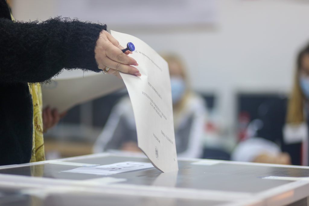 Cum pot vota românii din DIASPORA la alegerile EUROPARLAMENTARE 2024. Peste 900 de secții de votare, cele mai multe în Italia, Spania, Marea Britanie