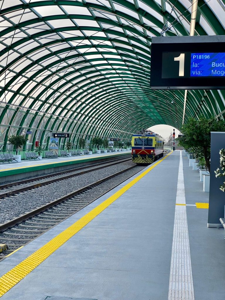 Trenurile de la Gara de Nord spre Otopeni, oprite din cauza unui accident