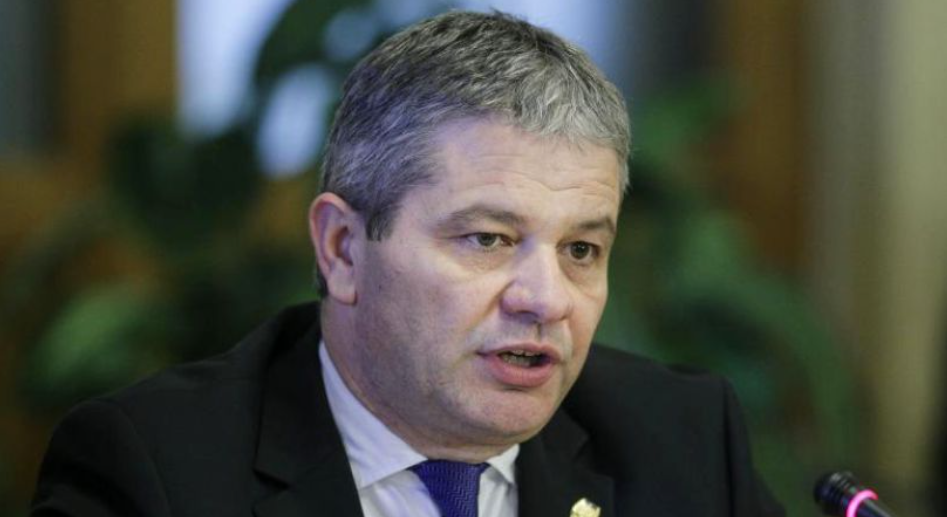 Florian Bodog: ”Cum rămâne cu Sănătatea? Dar cu Educația?” (OPINIE)