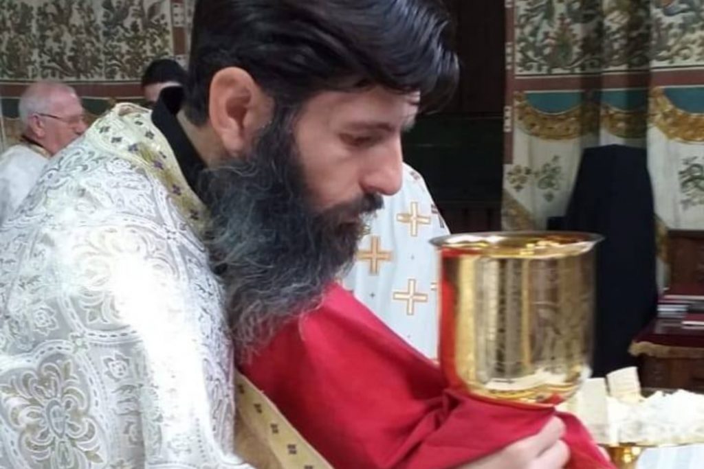 Mesajul halucinant al unui preot: „Doctorii omoară oameni cu testul COVID!” – FOTO