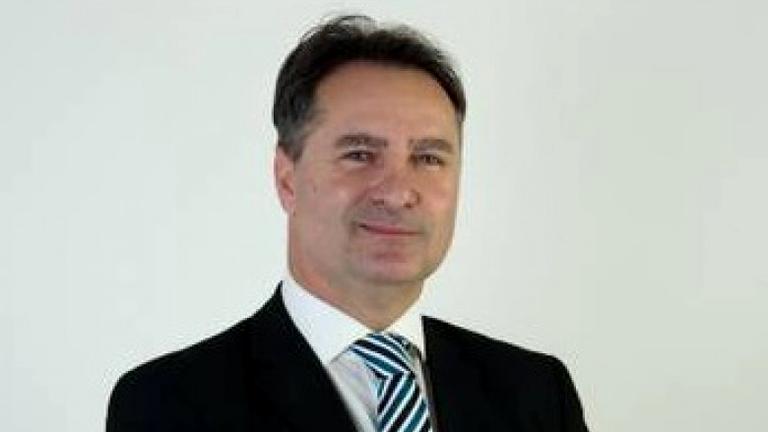Fostul șef al Oficiului pentru Combaterea Spălării Banilor, trimis în judecată după ce și-a falsificat diploma de bacalaureat. Laurențiu Barangă ajunsese profesor universitar și conducea doctorate!