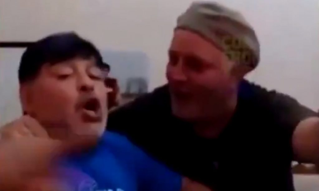 Filmare controversată, cu ultima petrecere din viața lui Maradona. Din „meniu” nu au lipsit alcoolul, trabucurile și pastilele (VIDEO)