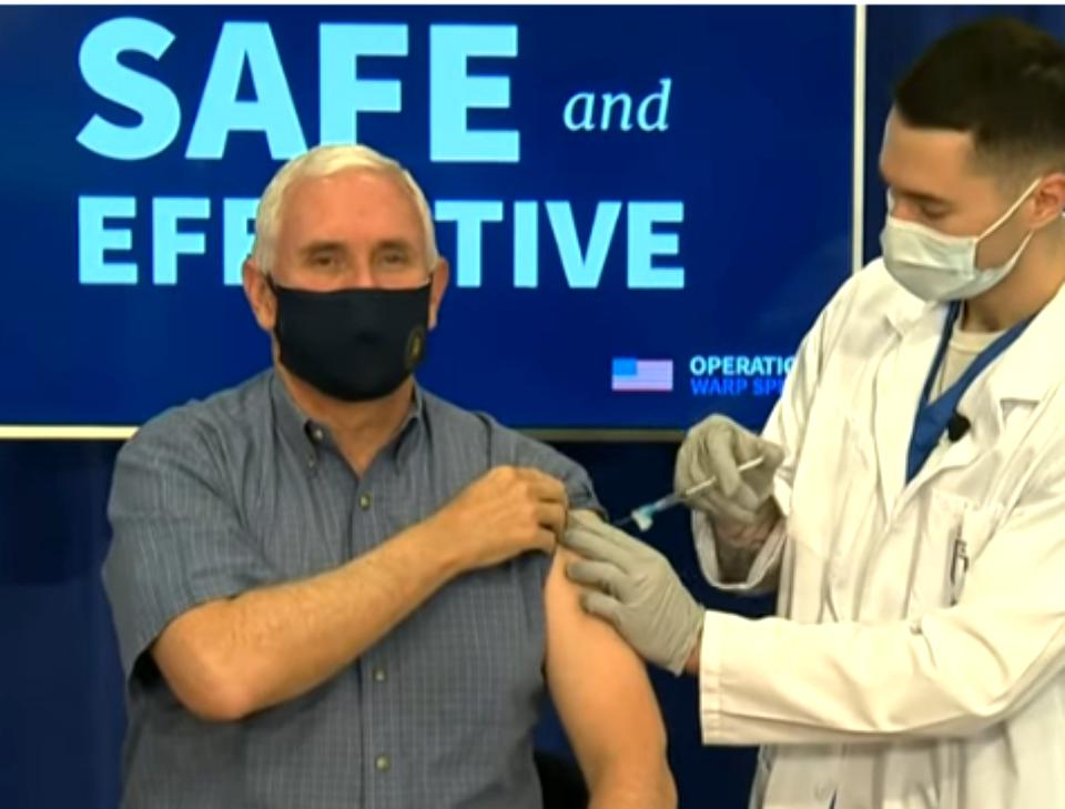 Vicepreședintele american Mike Pence s-a vaccinat în direct la TV împotriva Covid-19 (VIDEO)