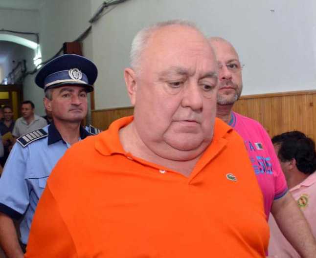Peste 90.000 de lei și aproximativ 18.000 de euro! Atât a luat șpagă un medic din Bihor, în doar o lună, de la aproape 500 de pacienți