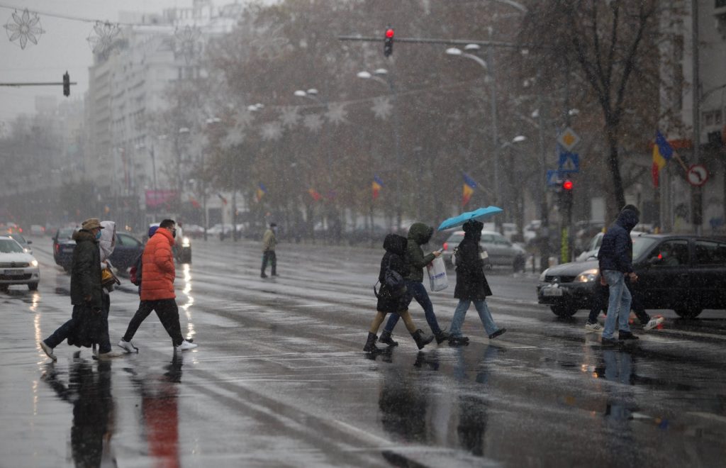 Prognoza meteo pentru următoarele două săptămâni: Vremea se va schimba brusc