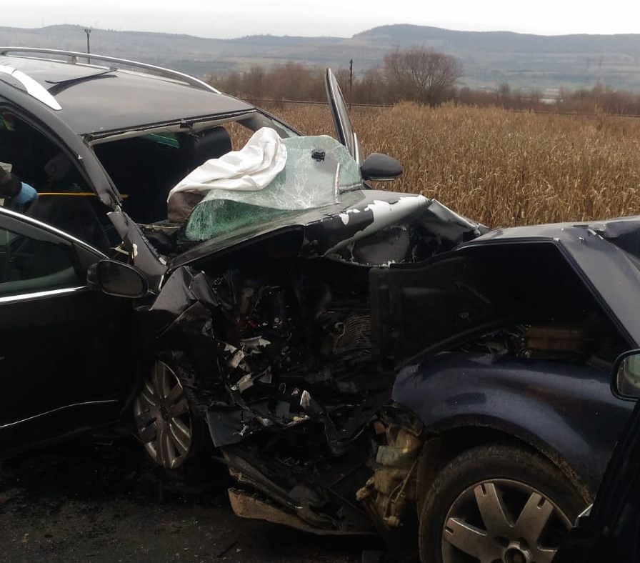Accident groaznic la Sibiu cu două persoane decedate! Imagini dramatice de la fața locului!