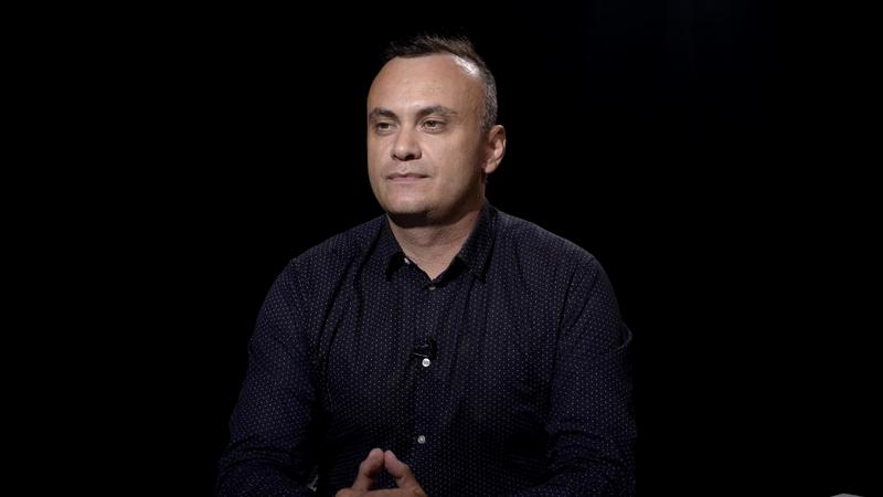 8 ȘTIRI DE LA ORA 8. Medicul Adrian Marinescu, despre tulpina Delta: Vaccinurile existente sunt eficiente, chiar dacă datele sugerează că există o eficienţă mai scăzută