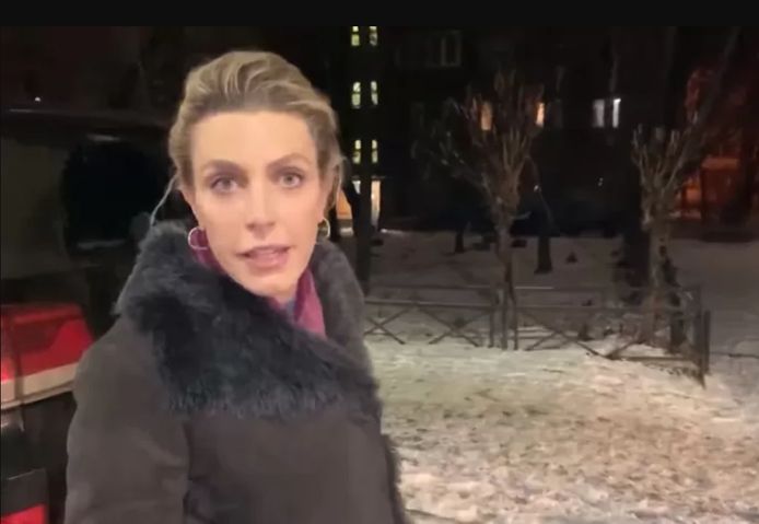 O jurnalistă CNN a bătut la ușa unui agent FSB care ar fi implicat în otrăvirea lui Aleksei Navalnîi. Momentul a devenit viral