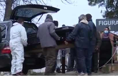 Bătrânul Pian, îngropat cu Poliția la poarta cimitirului. „Cineva i-o fi blestemat pe Duduieni că au făcut și ei multe rele!” (EXCLUSIV)”