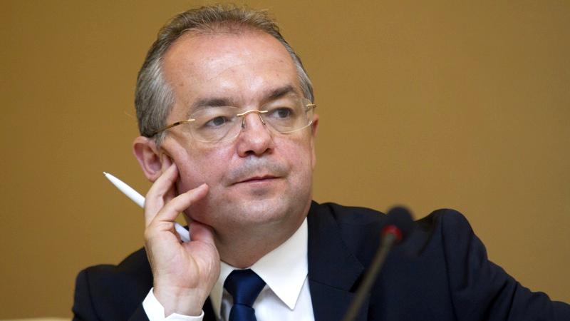 Emil Boc: „Stăpânul inelelor este la Cotroceni, mai ales în această perioadă / Coaliția, ca să fiu sincer, își cam pierde perioada de grație”