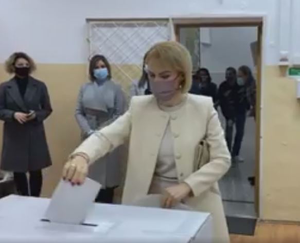 Alegeri parlamentare 2020. Gabriela Firea a votat. Ce a declarat la ieșirea de la urne