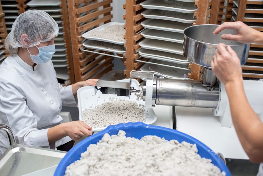 Afacere 100% românească cu purificatoare de aer saline, creștere cu 50% în pandemie
