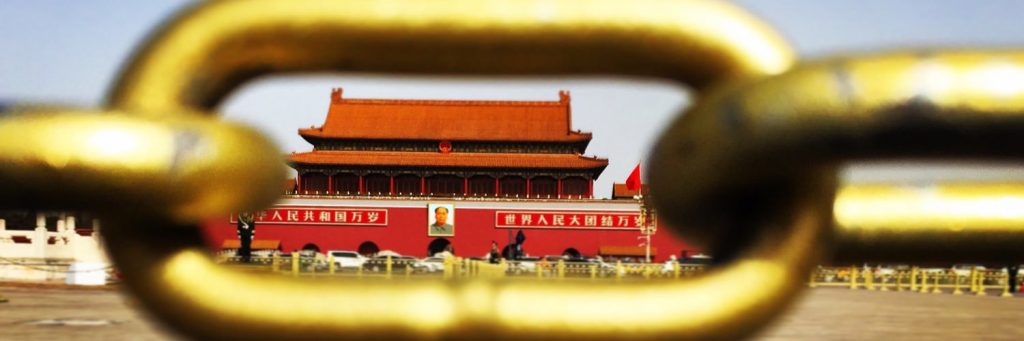 China declanșează vânătoarea de jurnaliști! Reacție UE după ce reporterul Bloomberg a fost arestat la Beijing!