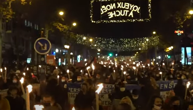 Ziua Internaţională a Migranţilor. Mii de oameni au protestat în Franța cerând drept legal de muncă