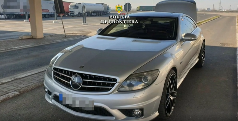 Peste 150 de autovehicule, majoritatea scumpe, oprite la granița României. Ce au declarat șoferii