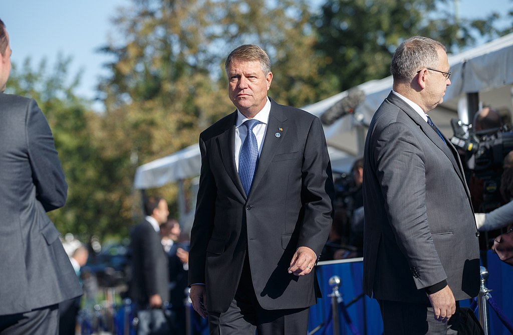 ALEGERI PARLAMENTARE 2020. Klaus Iohannis a votat la Jean Monnet. Președintele a spus că știe cum se câștigă alegerile parlamentare! – Galerie FOTO și VIDEO