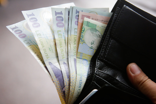Factură-mamut la curent pentru o familie din Sibiu: „Facem credit la bancă!”