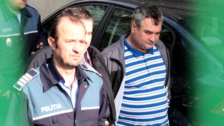 Gafă incredibilă a polițiștilor care l-au escortat, la Parchetul General, pe „mâncătorul de femei”. Șeful Poliției Române a cerut o anchetă internă